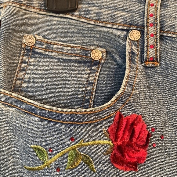 NWOT Vintage Empathy Embroidered Jeans size 8 - Picture 6 of 11